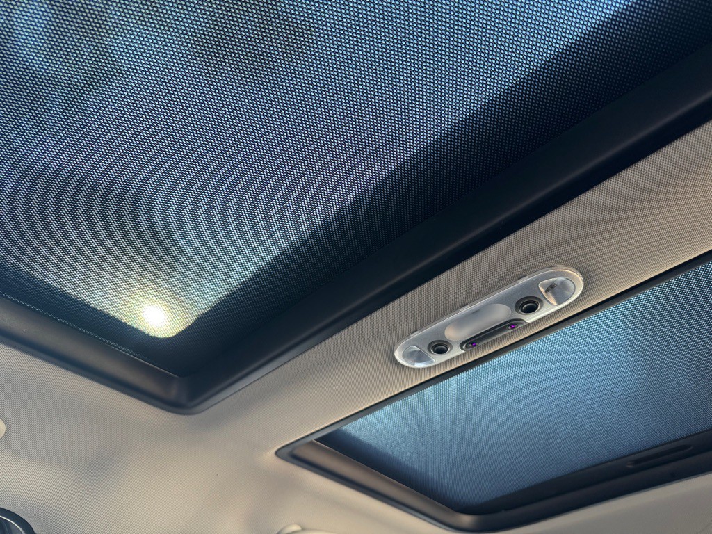 2016 MINI Cooper Image 12