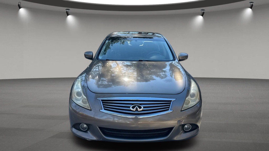 2010 INFINITI G37 Image 2