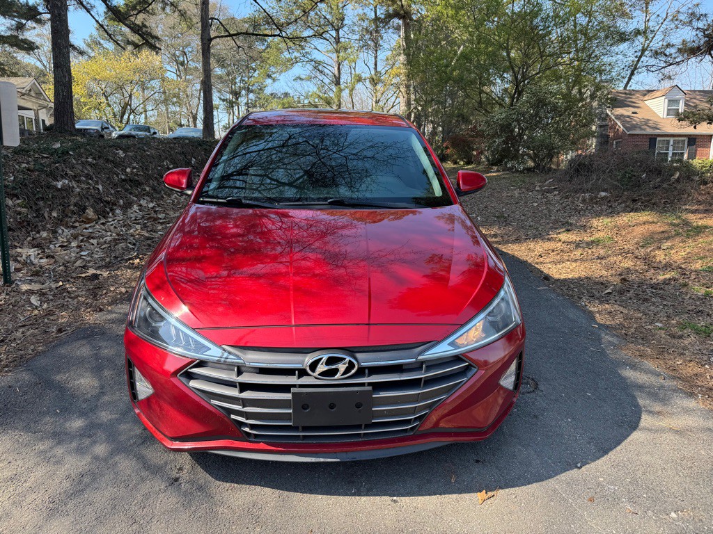 2020 Hyundai Elantra Image 2