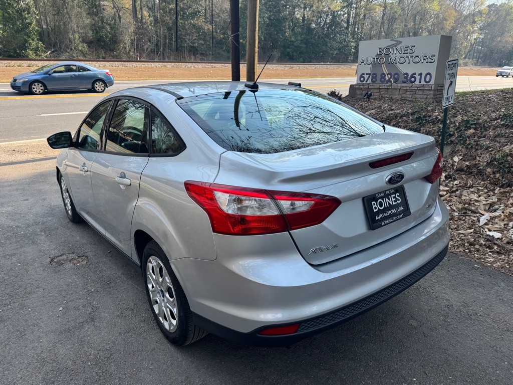 2012 Ford Focus Image 6