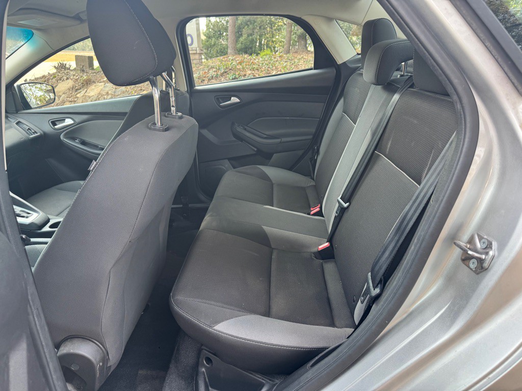 2012 Ford Focus Image 7