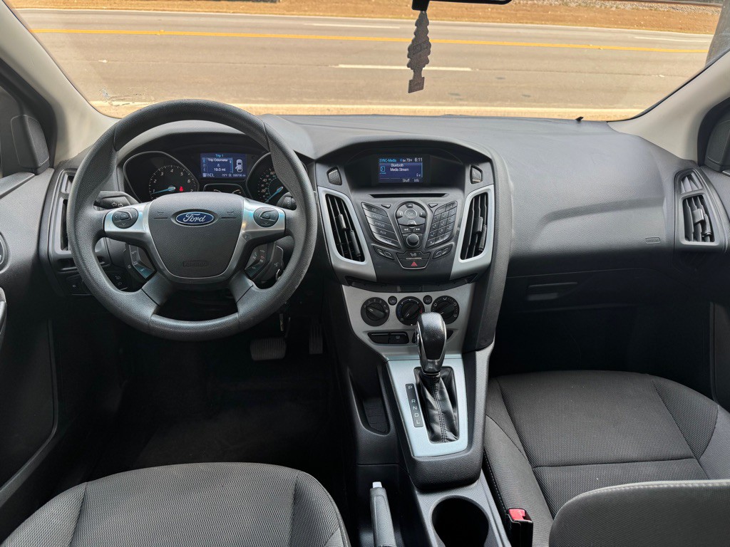 2012 Ford Focus Image 9