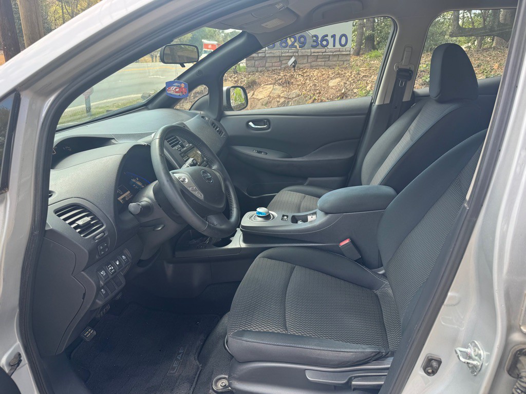2013 Nissan Leaf Image 8