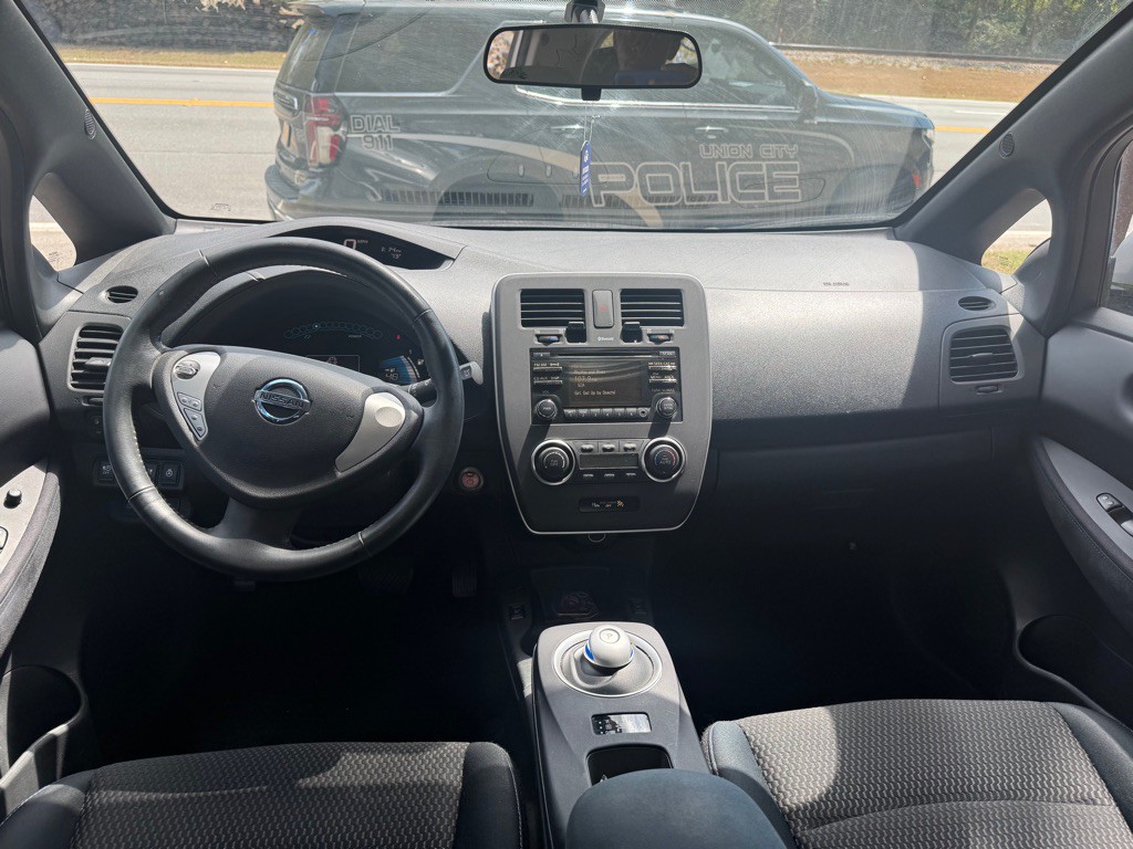 2013 Nissan Leaf Image 9