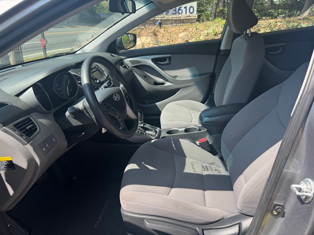 2014 Hyundai Elantra Image 8