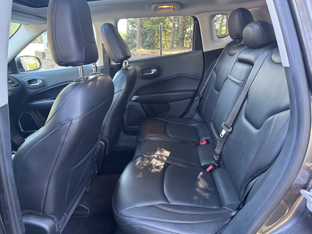 2018 Jeep Compass Image 9
