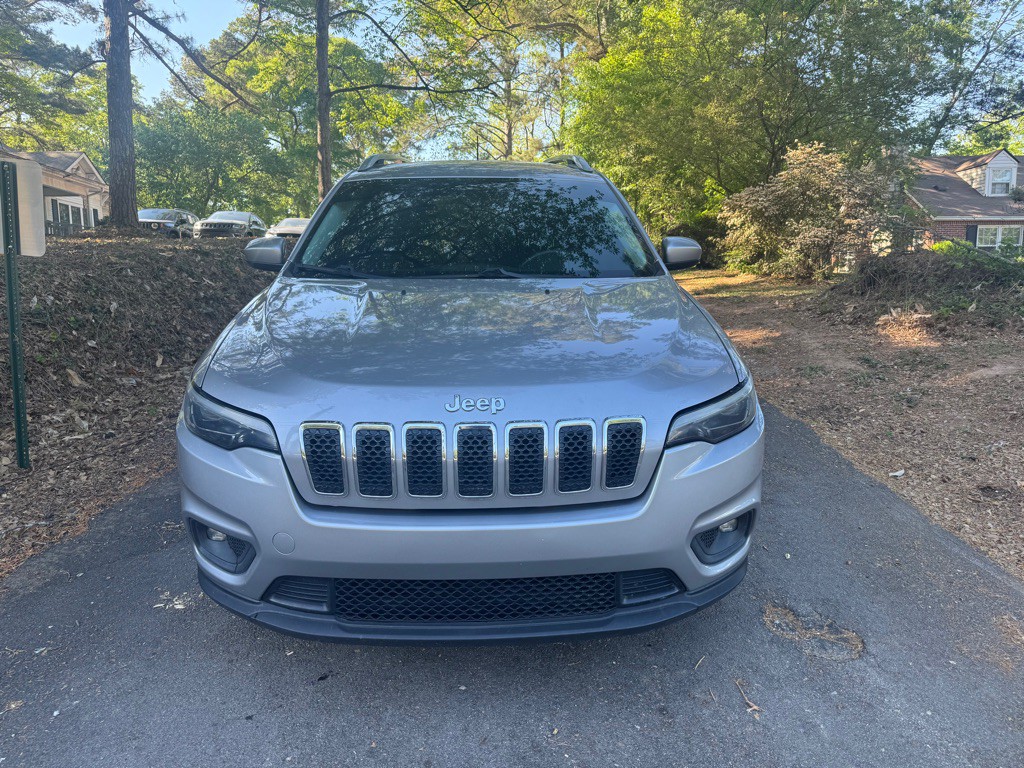 2019 Jeep Cherokee Image 2