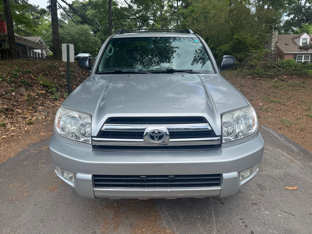 2005 Toyota 4Runner Image 2