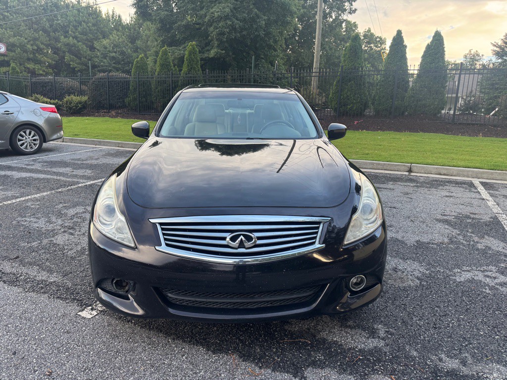 2012 INFINITI G37 Image 2