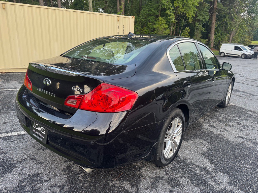 2012 INFINITI G37 Image 4