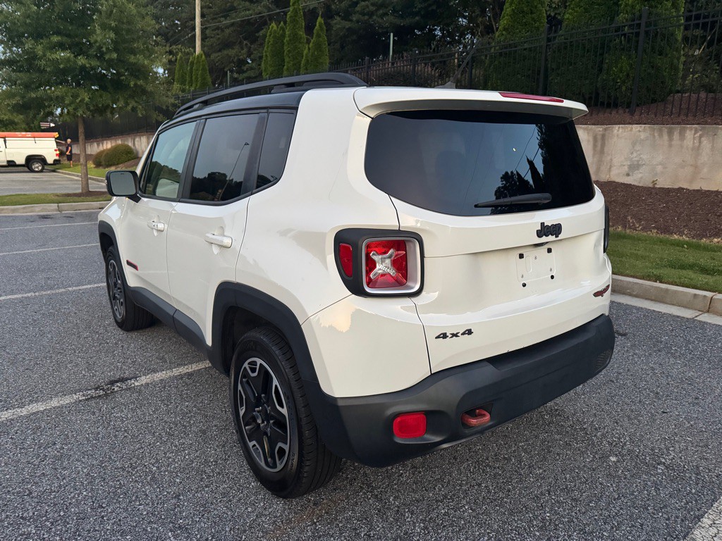 2016 Jeep Renegade Image 6