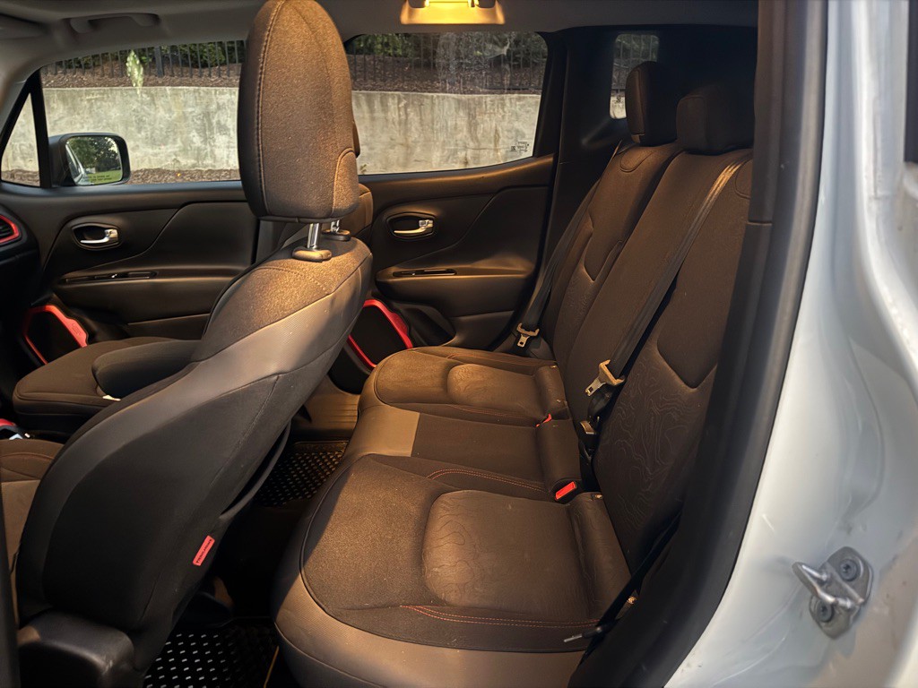 2016 Jeep Renegade Image 7