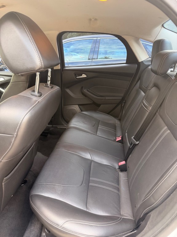 2013 Ford Focus Image 6