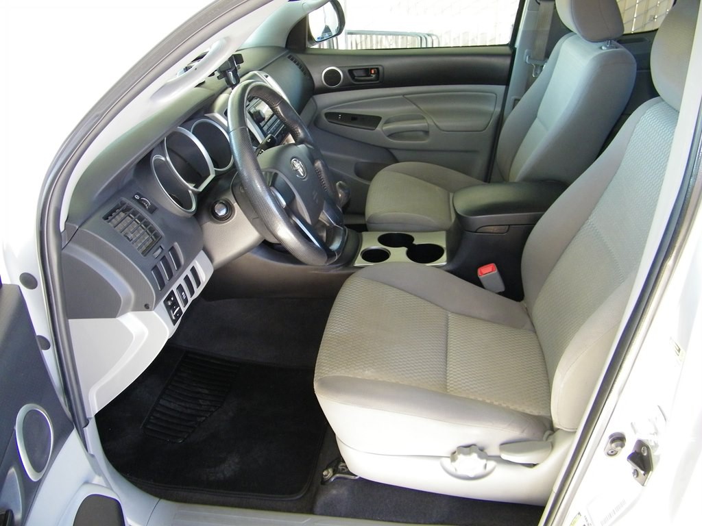 2012 Toyota Tacoma Image 28