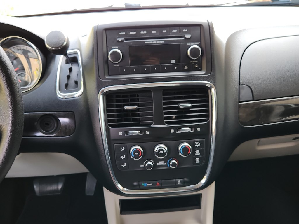 2012 Dodge Grand Caravan Image 37