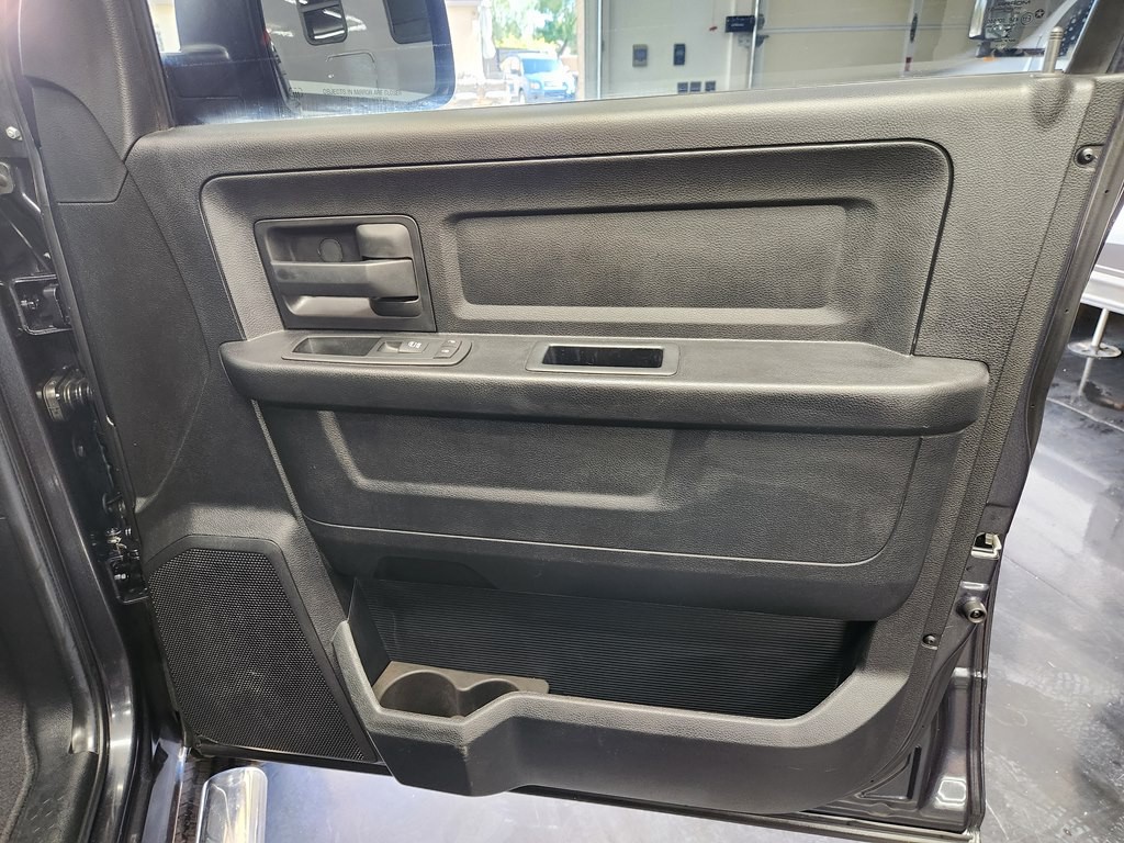 2016 RAM 1500 Image 25