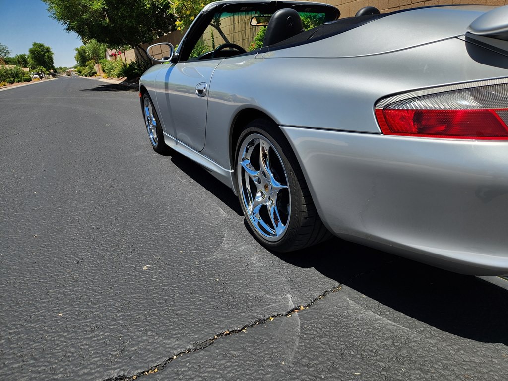 2003 Porsche 911 Image 12