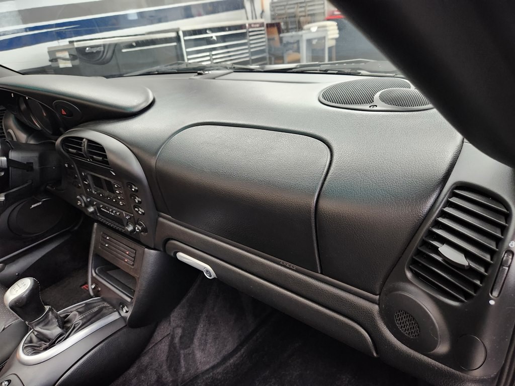2003 Porsche 911 Image 21