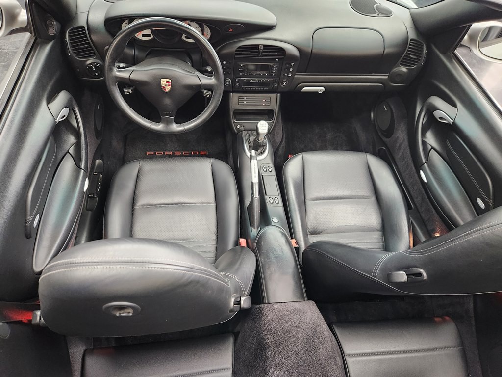 2003 Porsche 911 Image 28