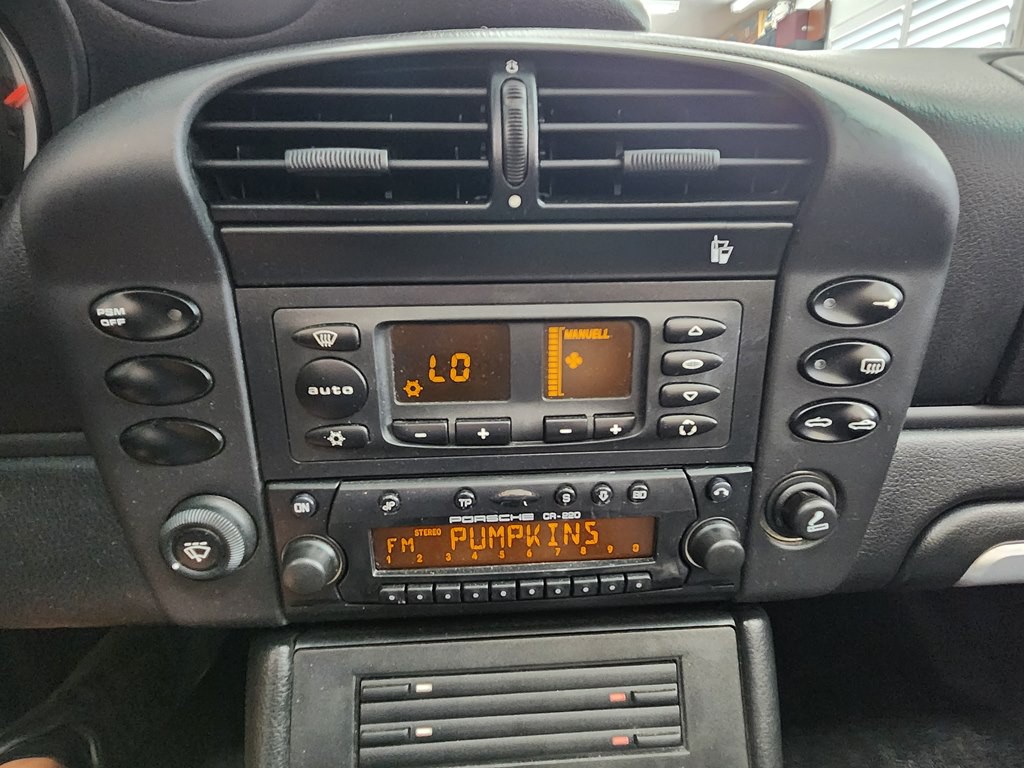 2003 Porsche 911 Image 33