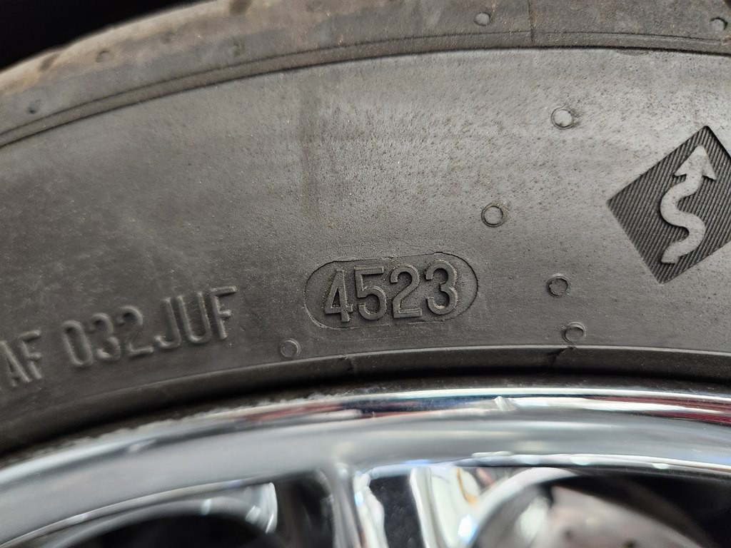 2003 Porsche 911 Image 44