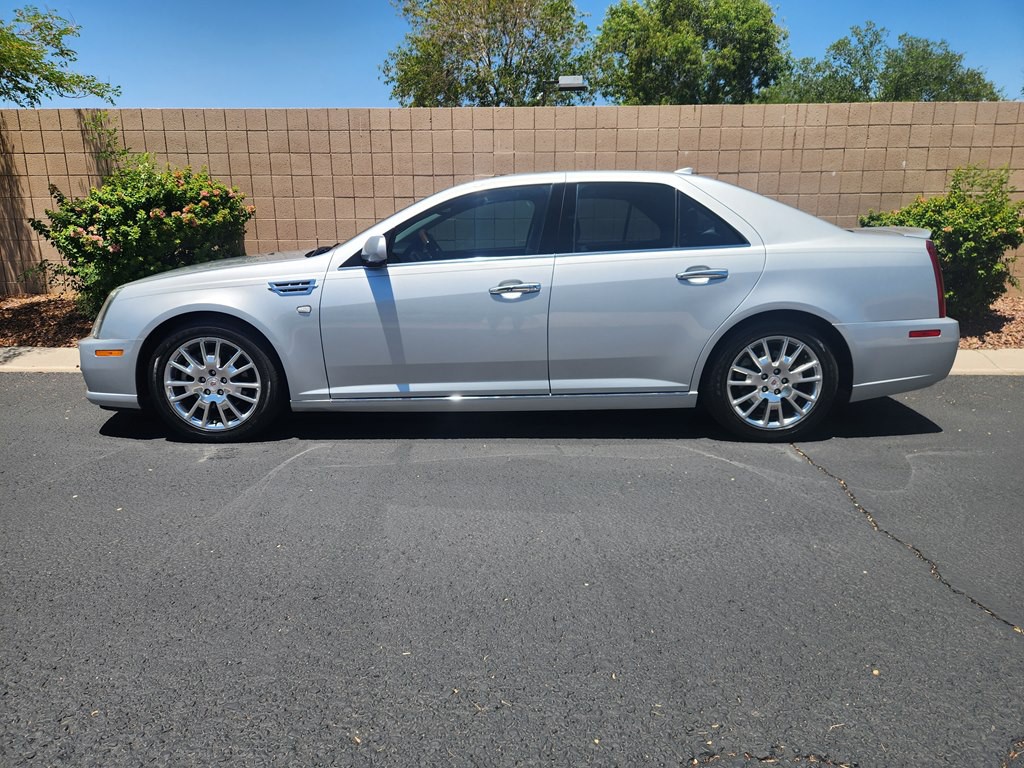 2011 Cadillac STS Image 11
