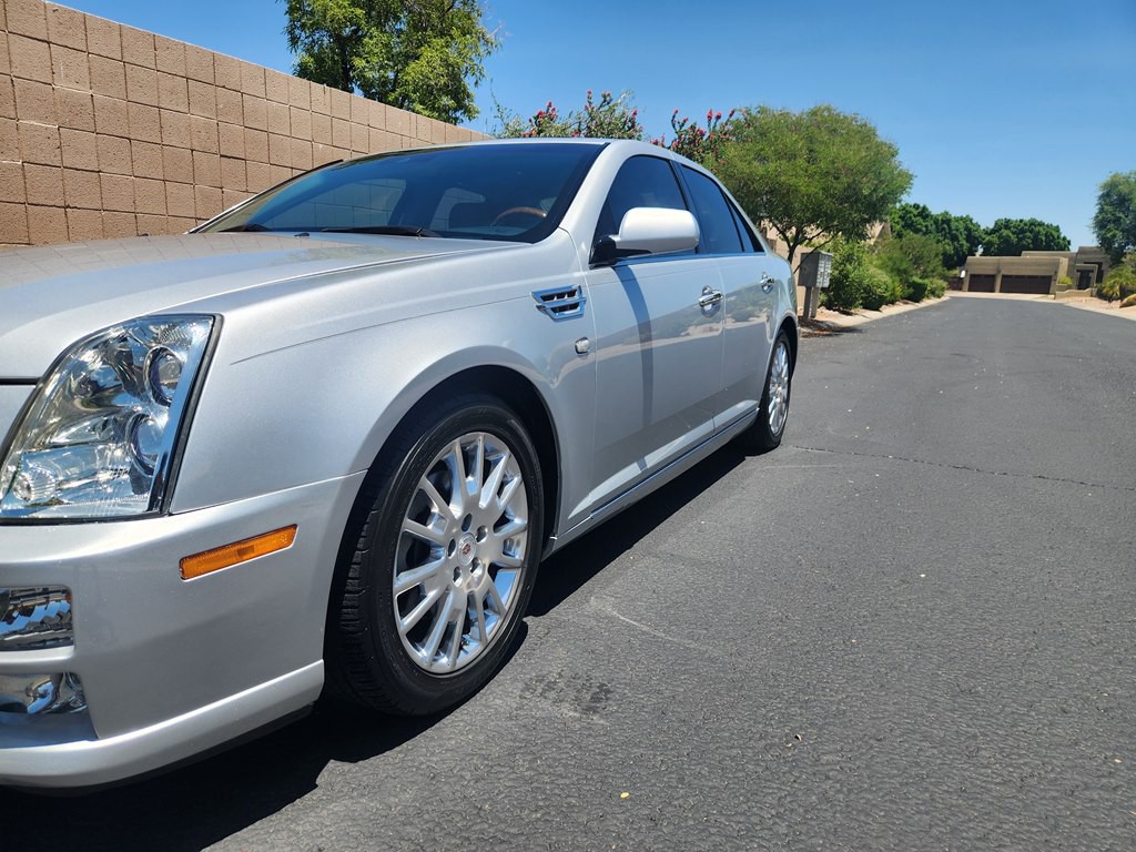 2011 Cadillac STS Image 13