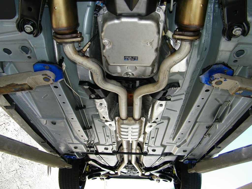 2011 Cadillac STS Image 17