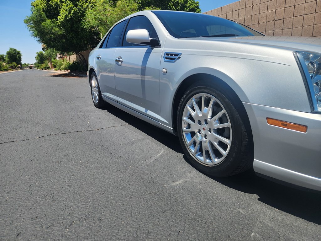 2011 Cadillac STS Image 20