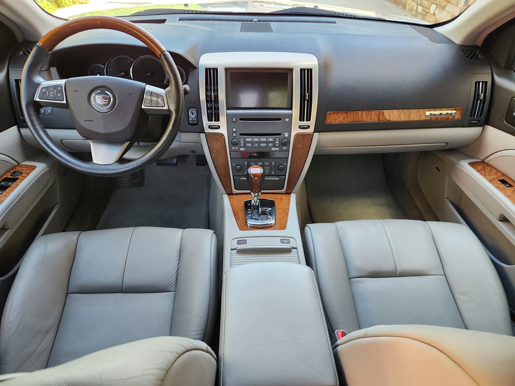2011 Cadillac STS Image 33