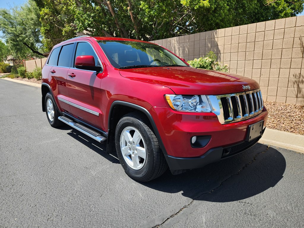 2012 Jeep Grand Cherokee Image 1