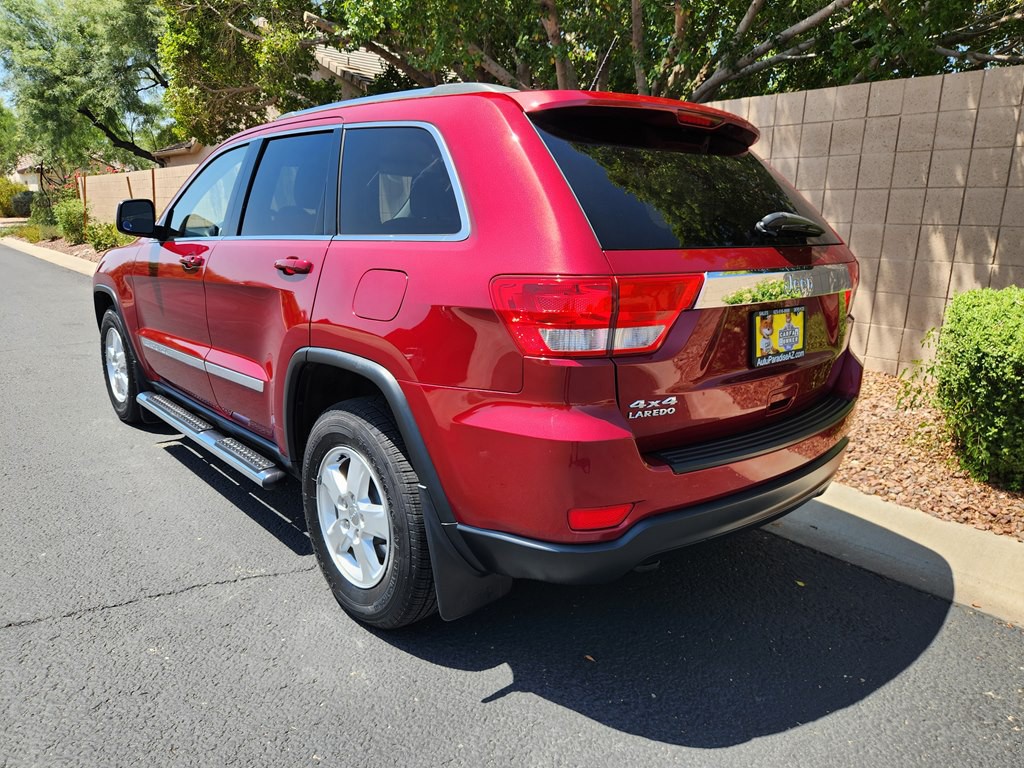 2012 Jeep Grand Cherokee Image 13