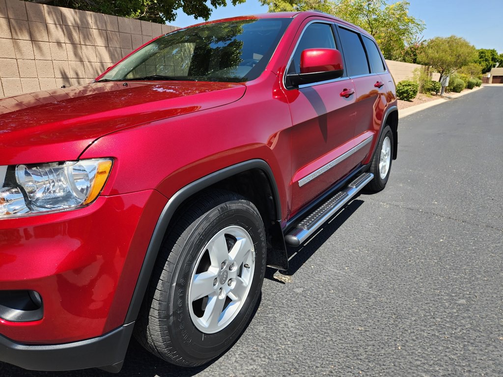 2012 Jeep Grand Cherokee Image 16