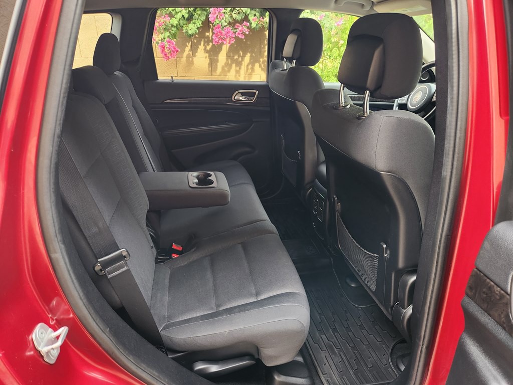 2012 Jeep Grand Cherokee Image 23