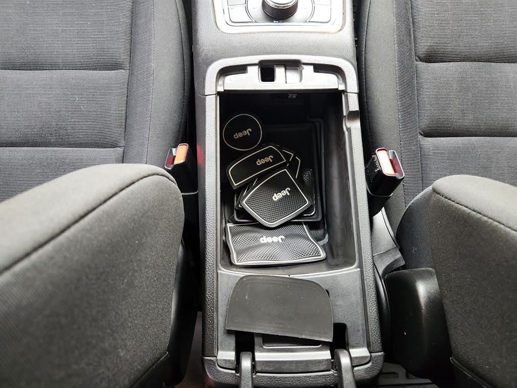 2012 Jeep Grand Cherokee Image 42