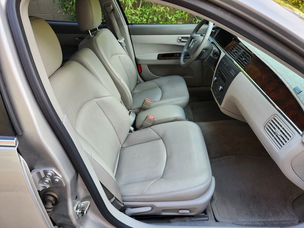 2008 Buick Lacrosse Image 29