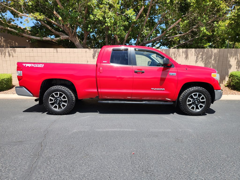2015 Toyota Tundra Image 2