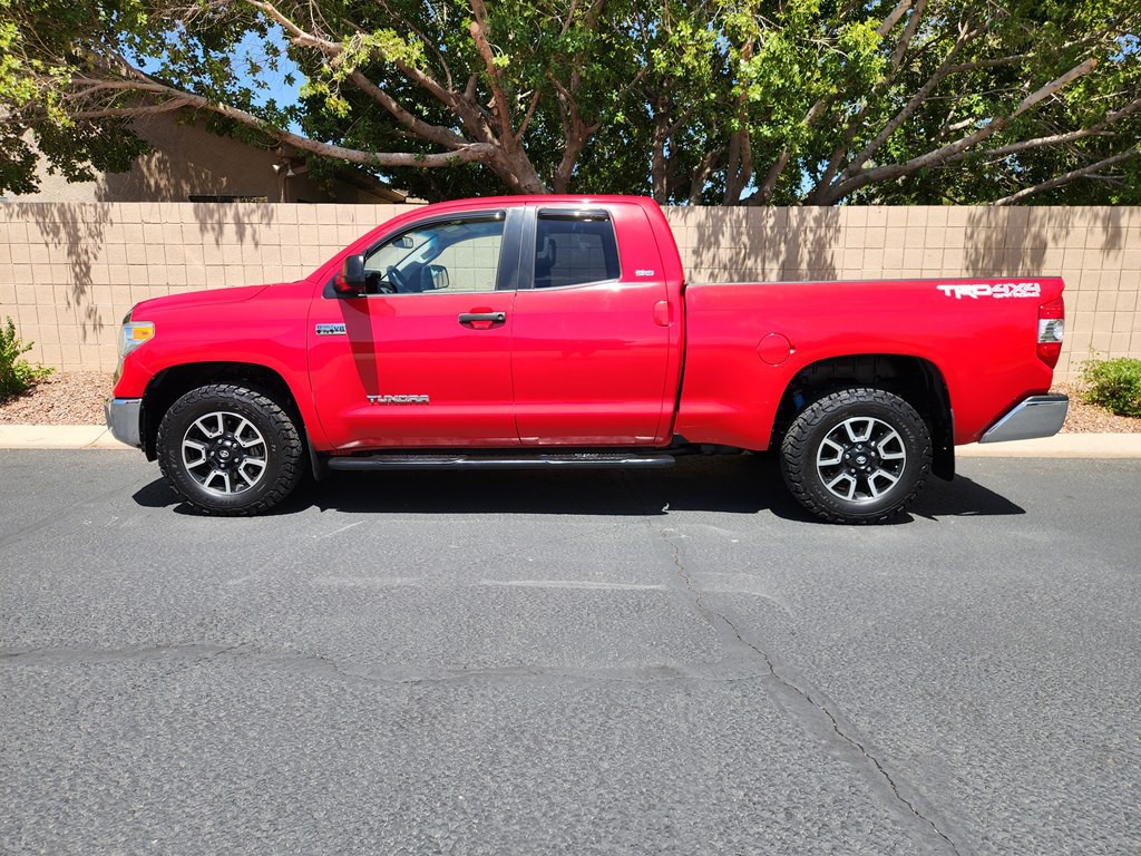 2015 Toyota Tundra Image 13