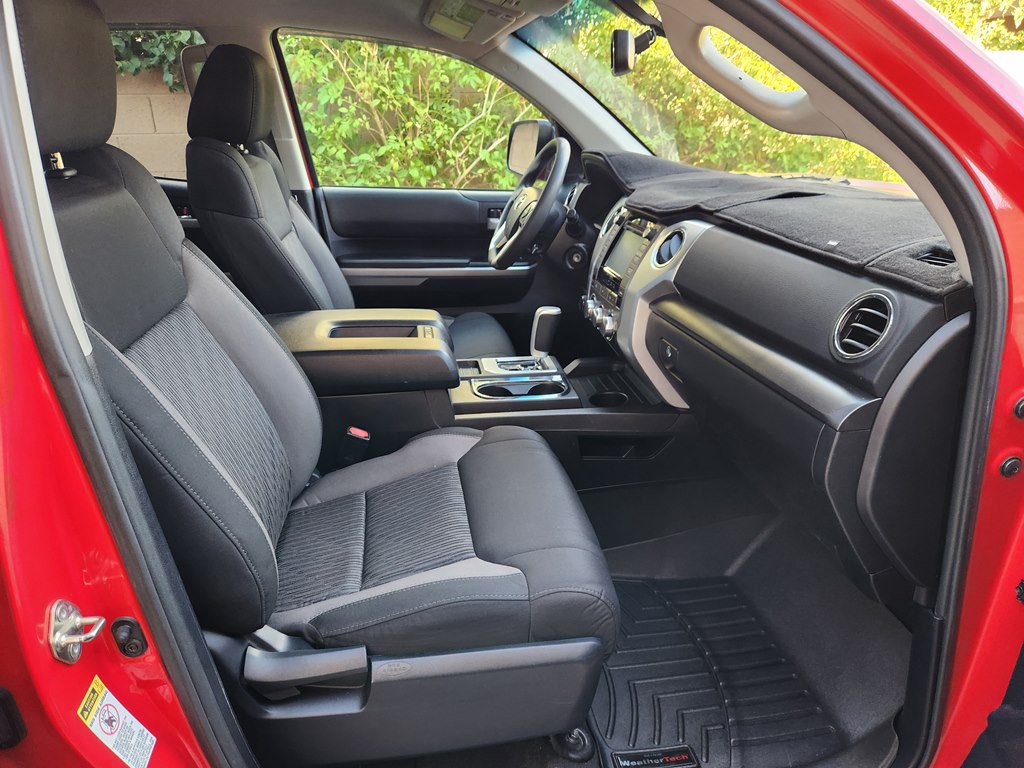 2015 Toyota Tundra Image 24