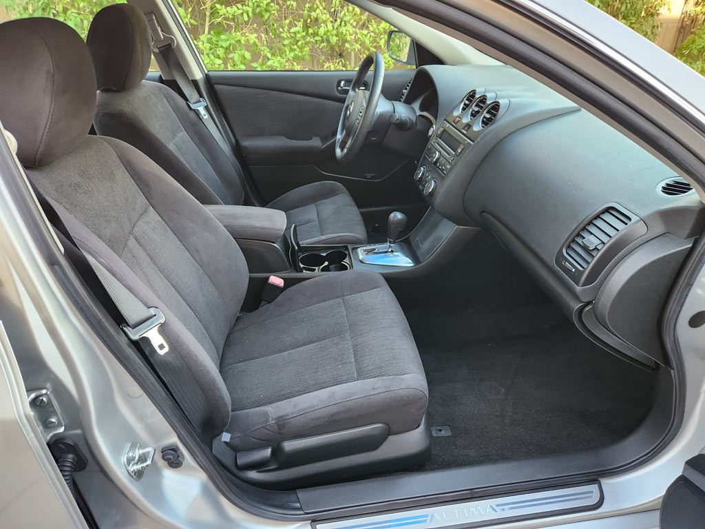 2011 Nissan Altima Image 18