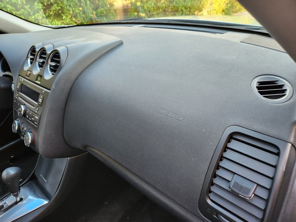 2011 Nissan Altima Image 20