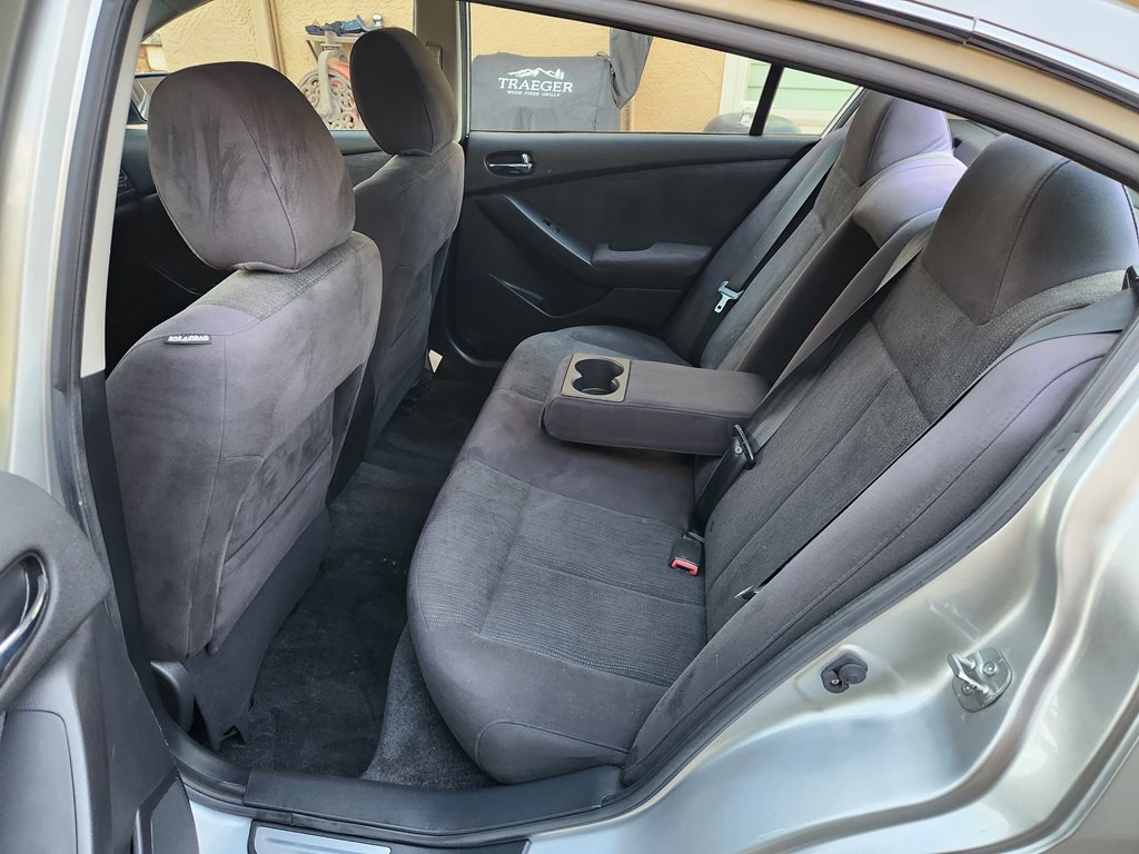 2011 Nissan Altima Image 24