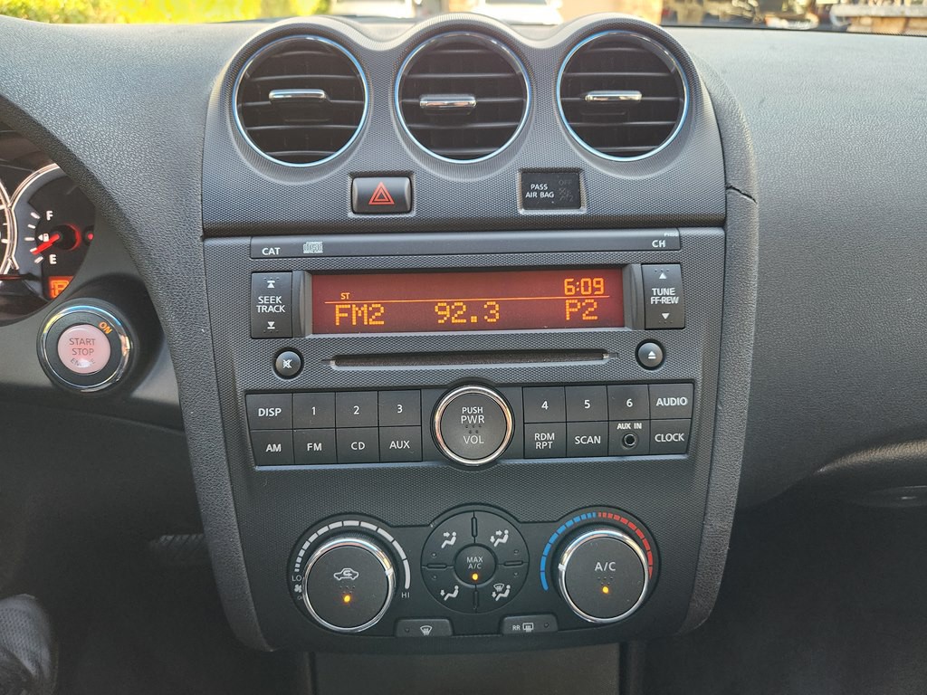 2011 Nissan Altima Image 42