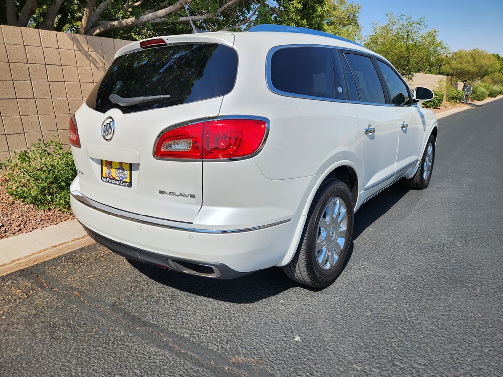 2017 Buick Enclave Image 3