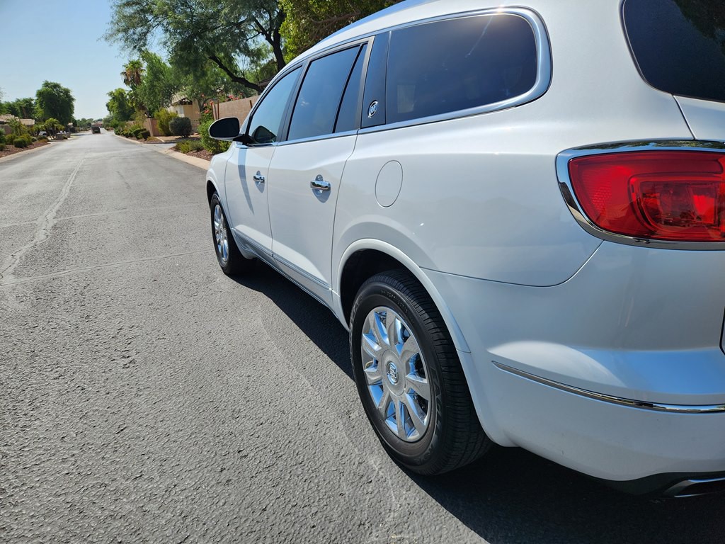 2017 Buick Enclave Image 11
