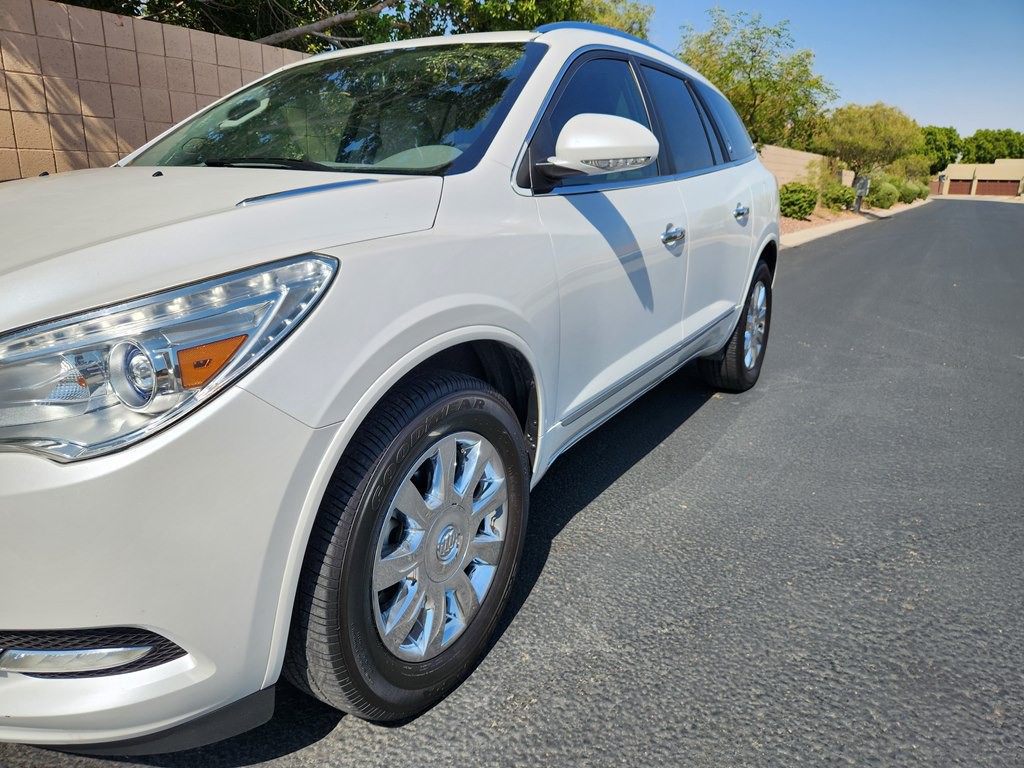 2017 Buick Enclave Image 15