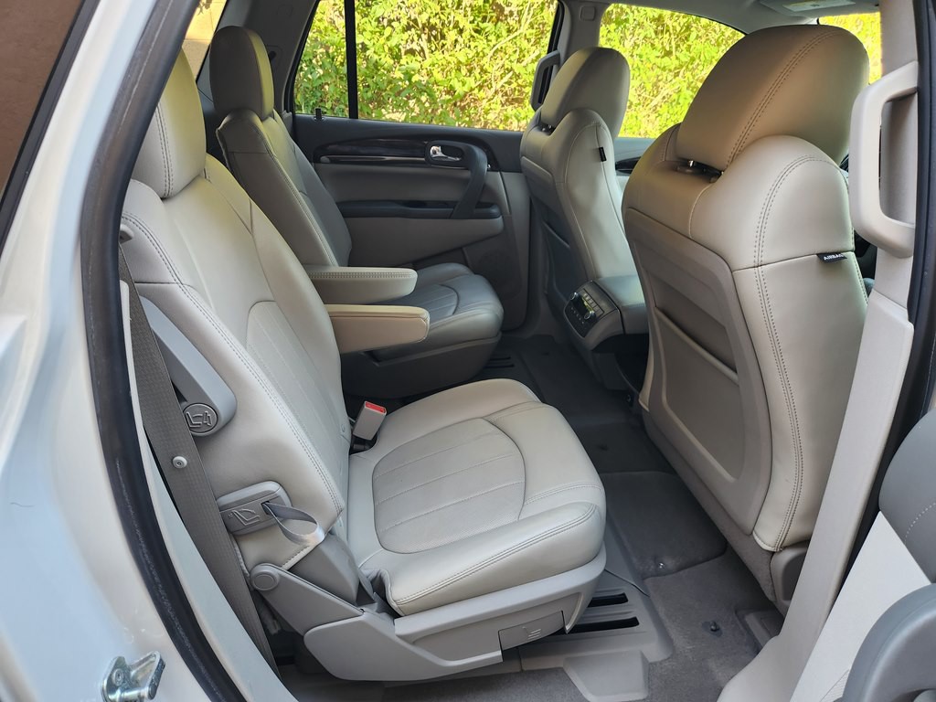 2017 Buick Enclave Image 29
