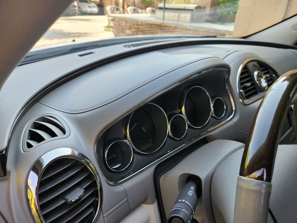 2017 Buick Enclave Image 38