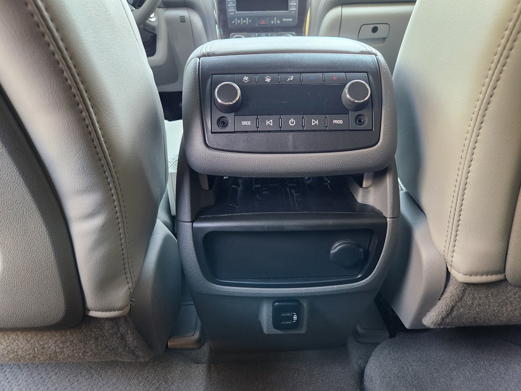 2017 Buick Enclave Image 48