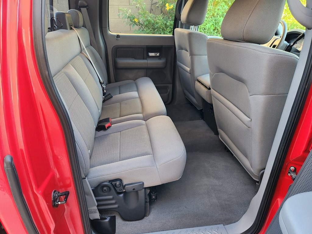 2004 Ford F-150 Image 25
